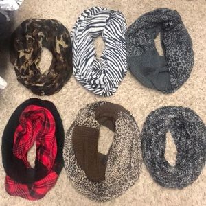 Guess Infiniti scarves